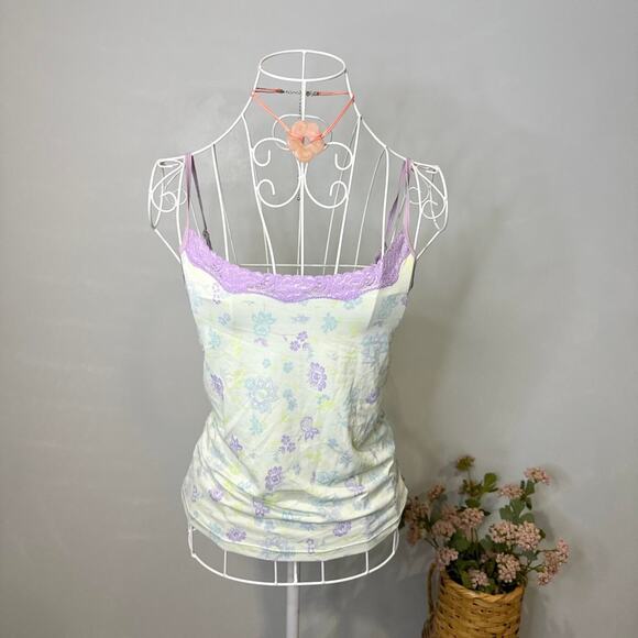 The cutest vintage y2k stretchy green & purple lace floral cami top - Picture 5 of 6